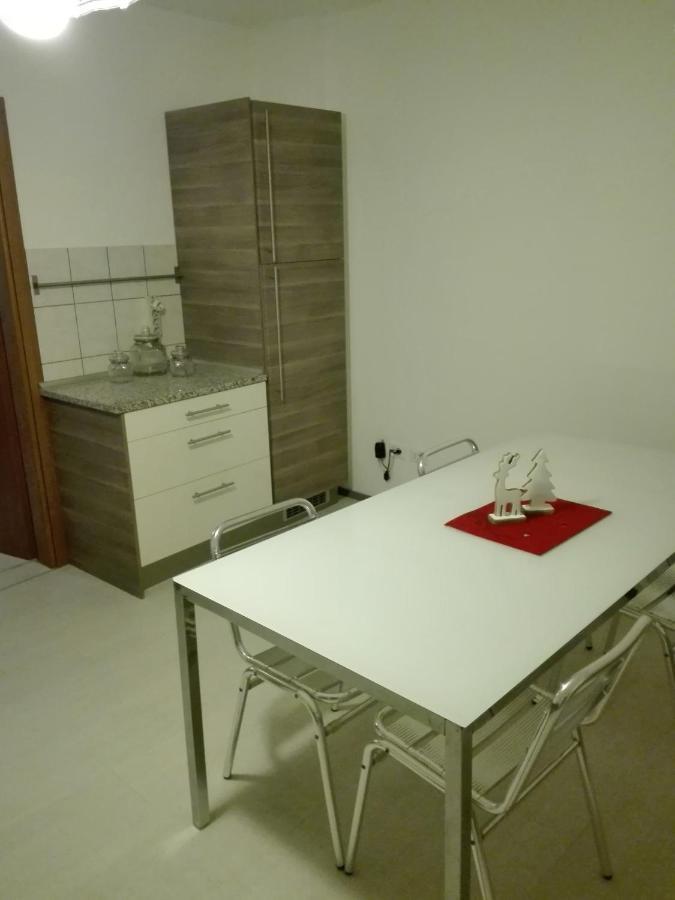 Girasole Grazioli 47 Bed & Breakfast Trento Bagian luar foto