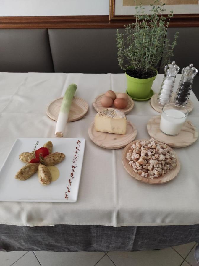 Girasole Grazioli 47 Bed & Breakfast Trento Bagian luar foto